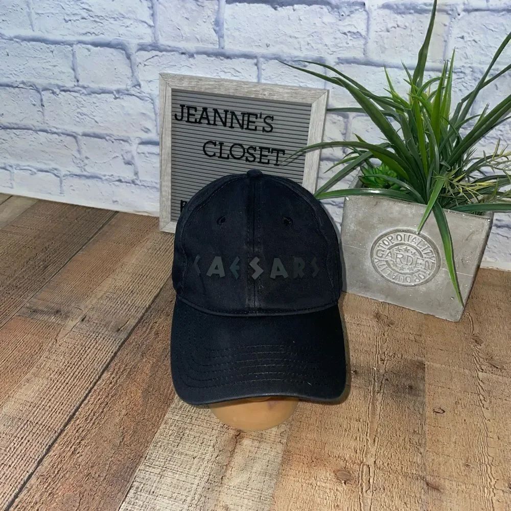 CEASARS PALACE Las Vegas Casino Hat Cap *StrapBack - BLACK.